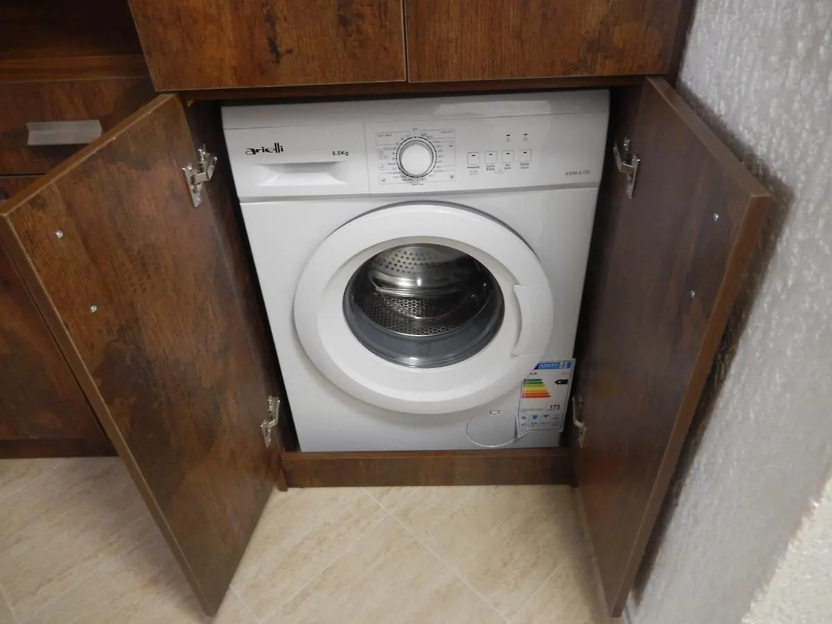 בורגאס Lera Apartment